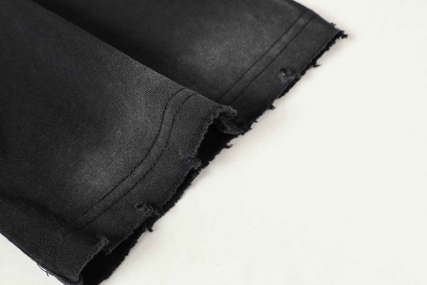 9303# Black ｜ P67 Hellstar/ （In Stock ） ： + + T （fabric):32 250 Sizes（size）：S-M- L- X L （colour）： Black 👉